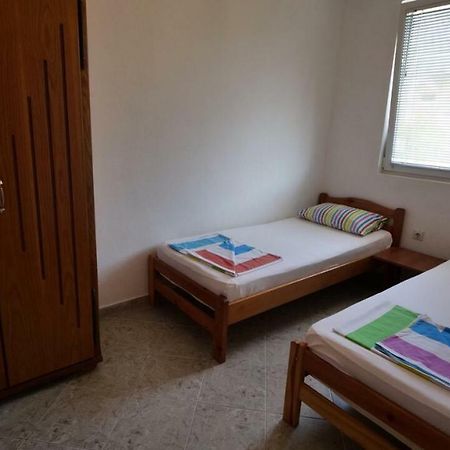 Familien Apartment Zeno อุลซิน ภายนอก รูปภาพ