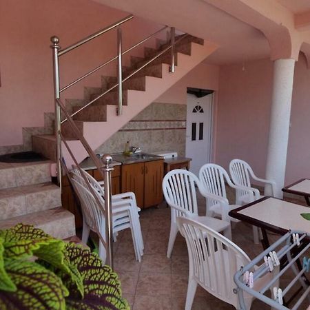 Familien Apartment Zeno อุลซิน ภายนอก รูปภาพ